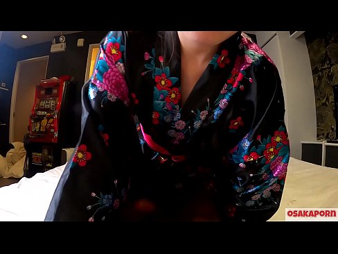 ❤️ Ung cosplay pige elsker sex til orgasme med en sprøjte i en hestepige og et blowjob. Asiatisk pige med behåret fisse og smukke bryster i traditionel japansk kostume i amatørvideo, der viser onani med fucklegetøj. Sakura 3 OSAKAPORN. ❤ Russisk porno at da.drpornofilme.ru ️❤
