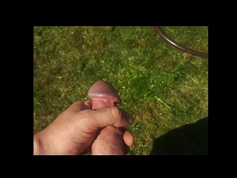 ❤️ Hot hottie får sin lyserøde fisse kneppet og kommer med en sprøjte i en sommerhave ❤ Russisk porno at da.drpornofilme.ru ️❤
